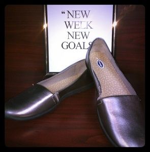 Dr. Scholl's pewter flats